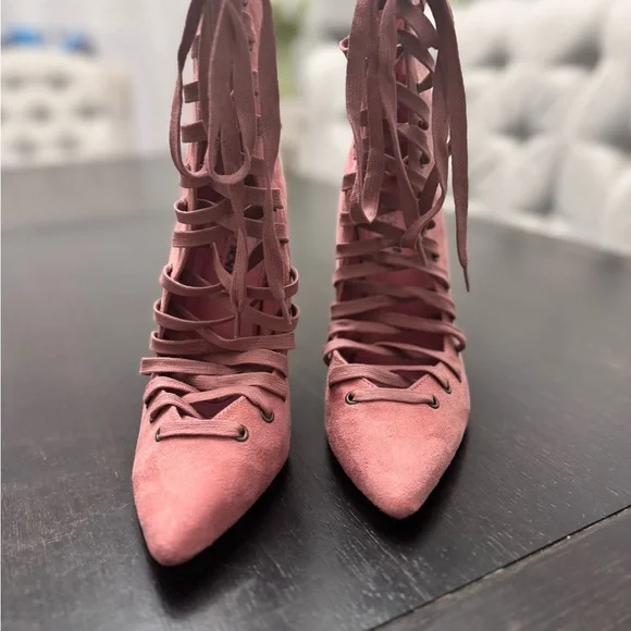 Fashion Nova size 10 4 inch lace up boots - Picture 2 of 5